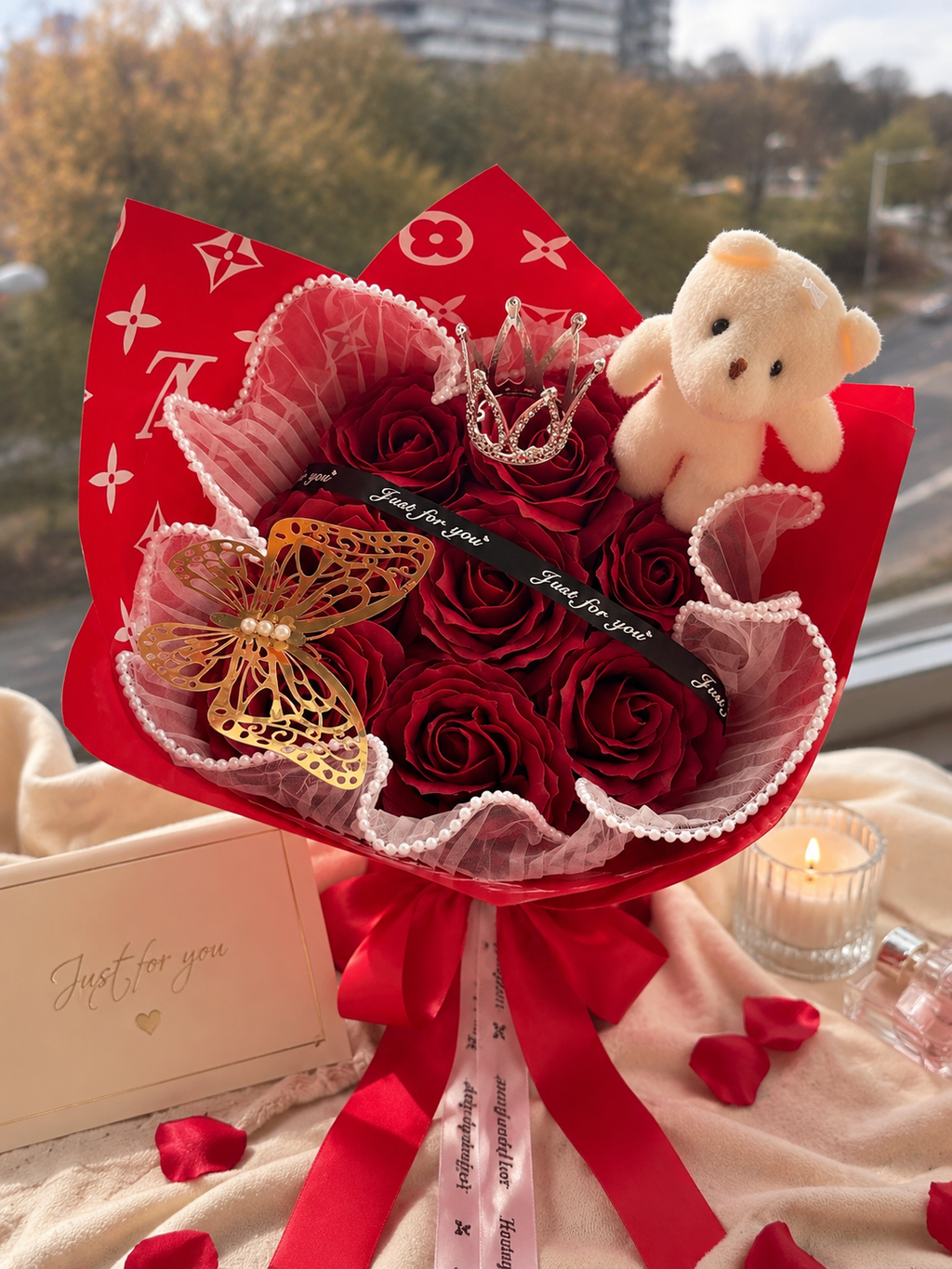 Luxury Red Rose Teddy Bouquet – The Perfect Romantic Gift