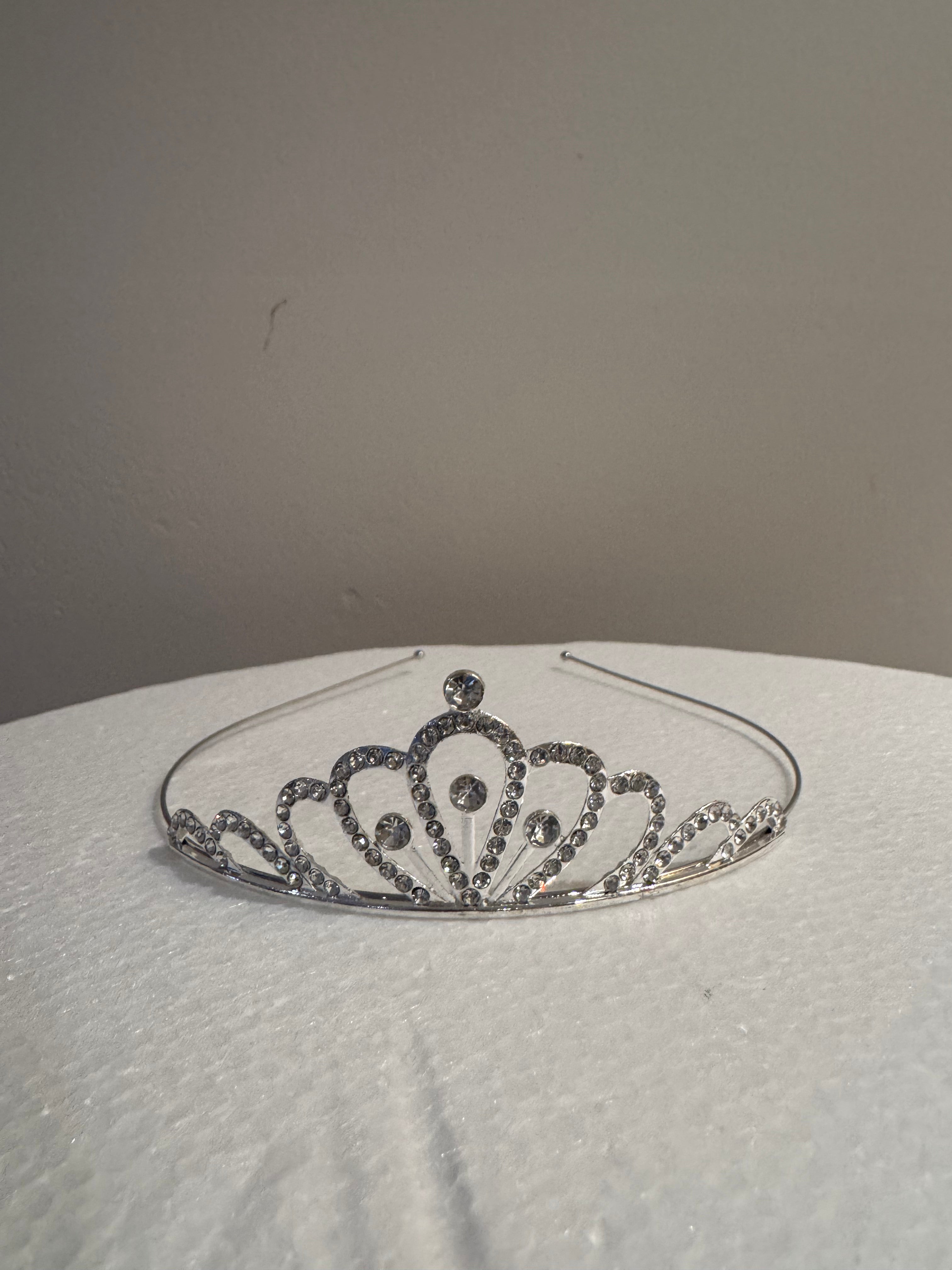 Medium Crown
